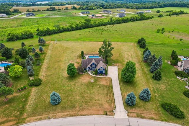S96W34687 Jericho DRIVE, Eagle, WI 53119