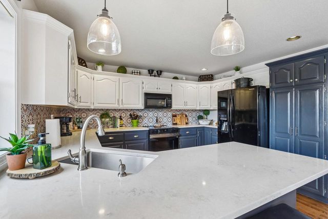 S96W34687 Jericho DRIVE, Eagle, WI 53119