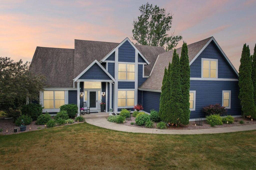 S96W34687 Jericho DRIVE, Eagle, WI 53119