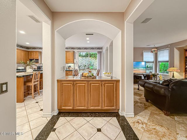 290 Culview Court, Simi Valley, CA 93065