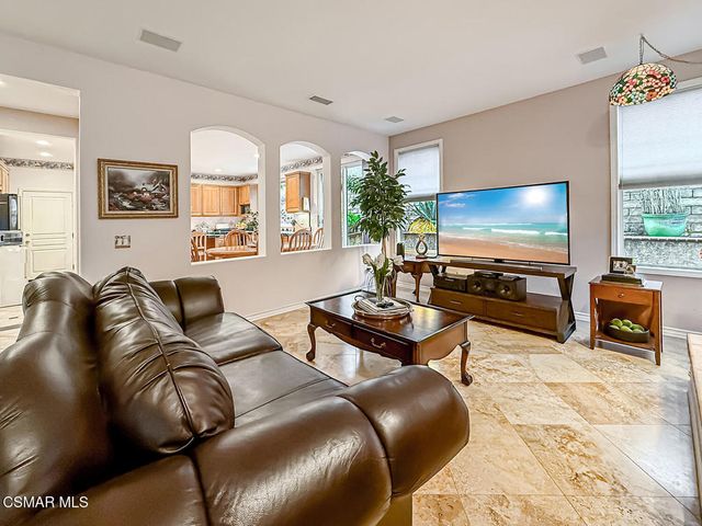 290 Culview Court, Simi Valley, CA 93065