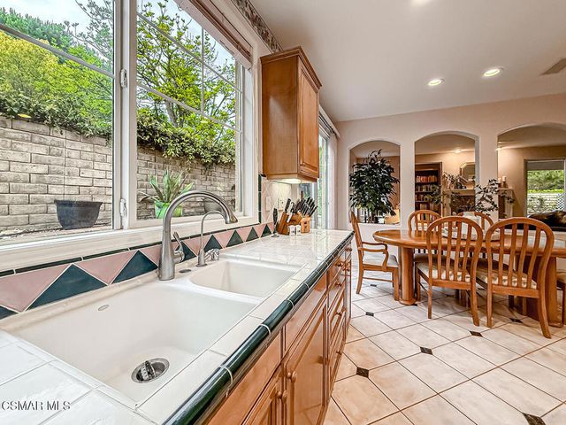 290 Culview Court, Simi Valley, CA 93065