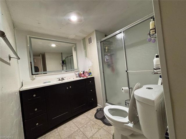 8106 Penny DR, North Fort Myers, FL 33917