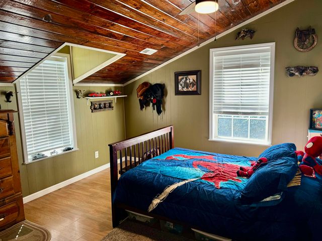 906 Burnt Gin Road, Gaffney, SC 29340