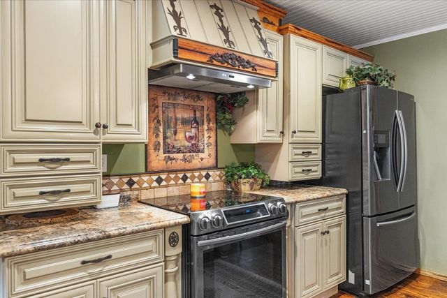 906 Burnt Gin Road, Gaffney, SC 29340