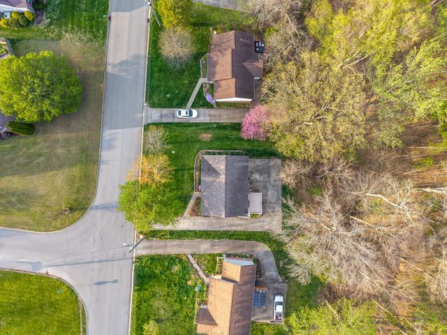 927 Drum Lane, Clarksville, TN 37043