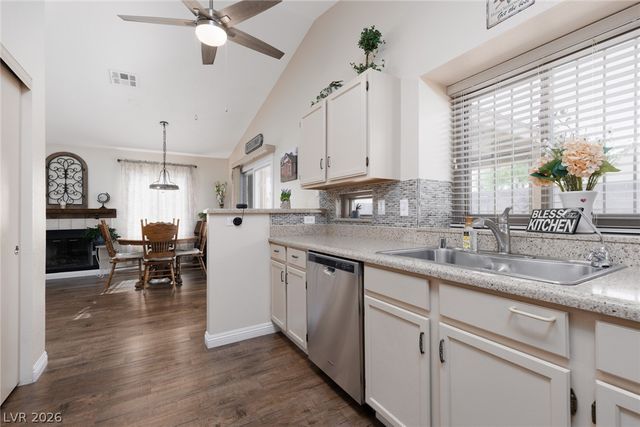8301 Hydra Lane, Las Vegas, NV 89128