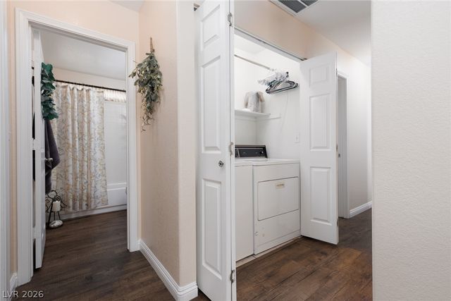 8301 Hydra Lane, Las Vegas, NV 89128