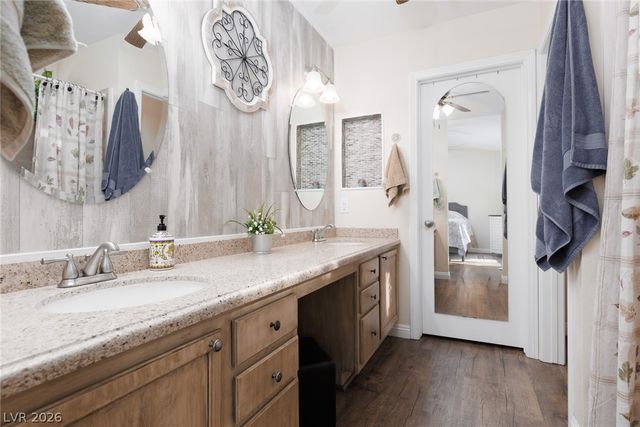 8301 Hydra Lane, Las Vegas, NV 89128