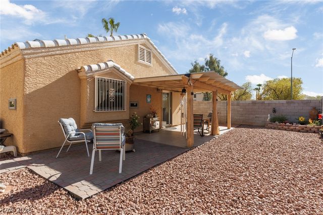 8301 Hydra Lane, Las Vegas, NV 89128