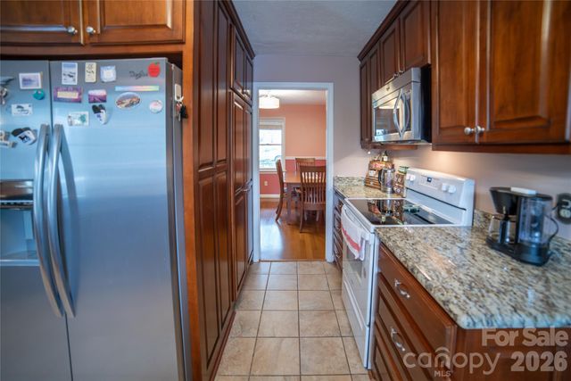 3153 Village Drive, Morganton, NC 28655
