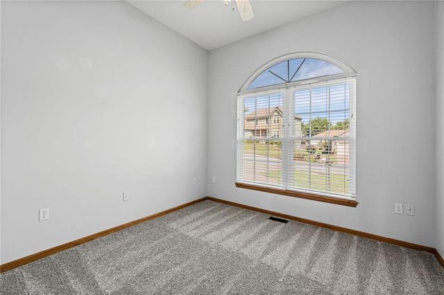 1608 NE Craigievar Court, Blue Springs, MO 64014