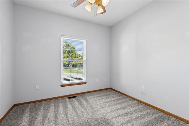 1608 NE Craigievar Court, Blue Springs, MO 64014