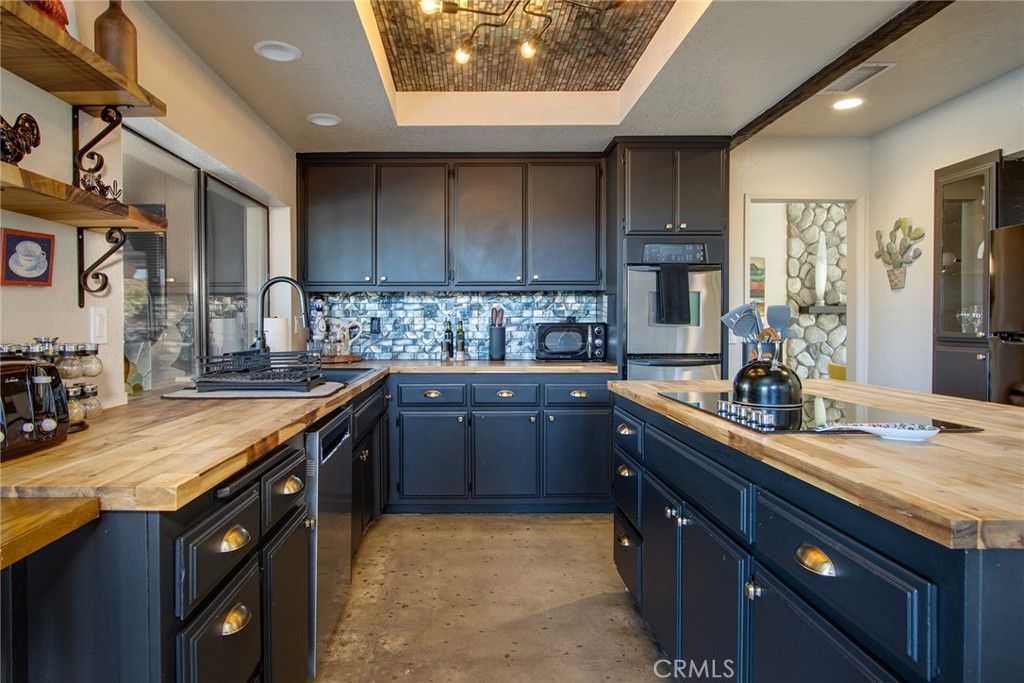 Image 13 of property listing at 58648 San Marino, Yucca Valley, CA 92284