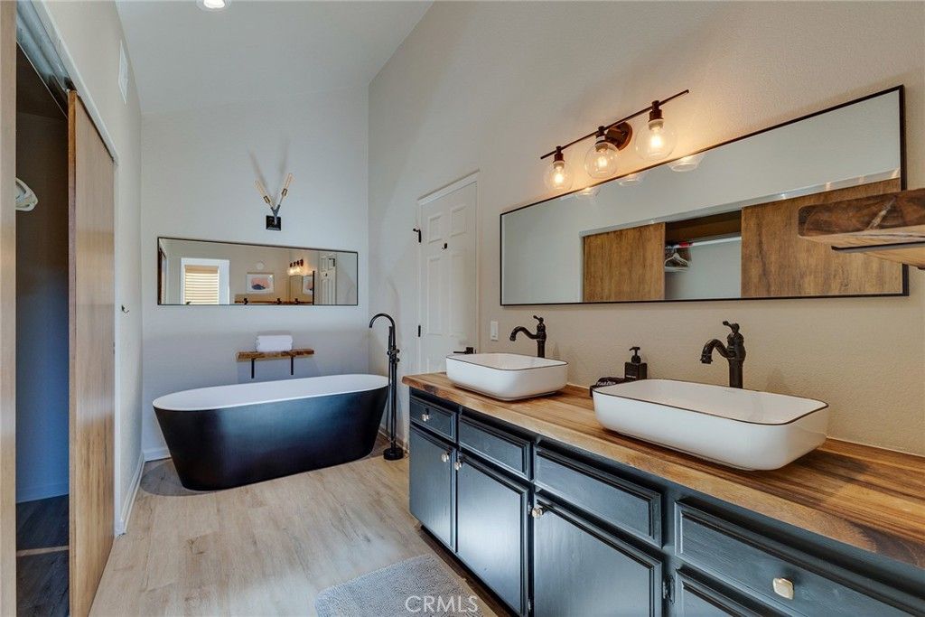 Image 19 of property listing at 58648 San Marino, Yucca Valley, CA 92284