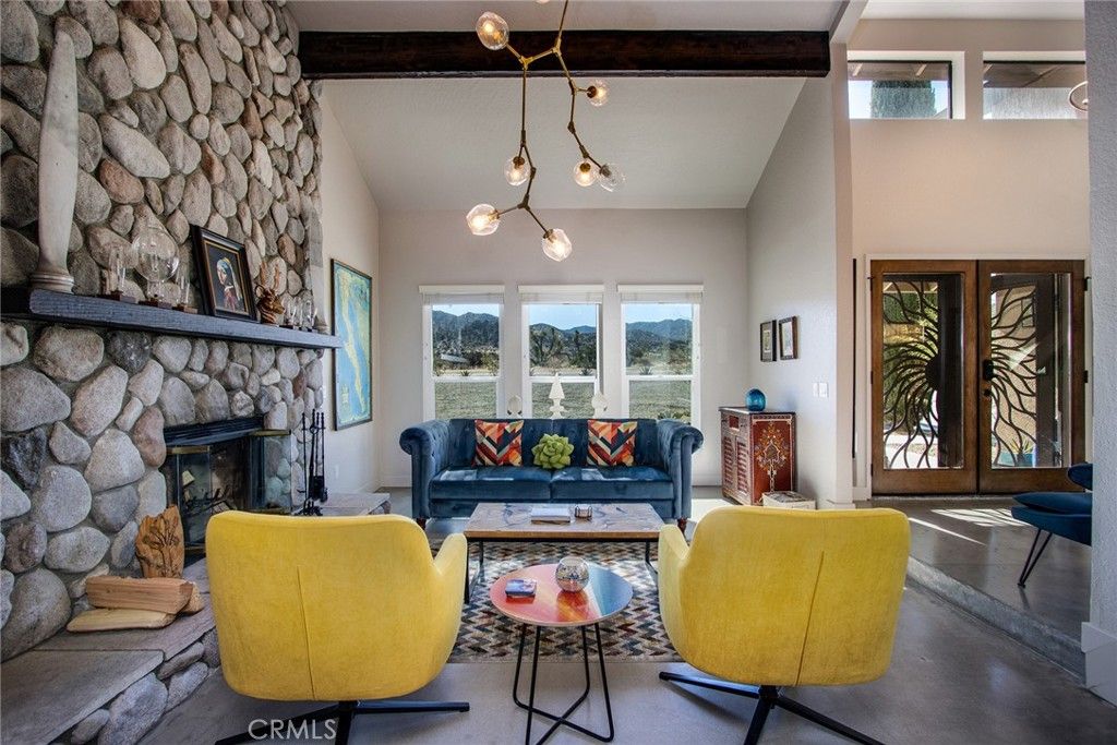 Image 8 of property listing at 58648 San Marino, Yucca Valley, CA 92284