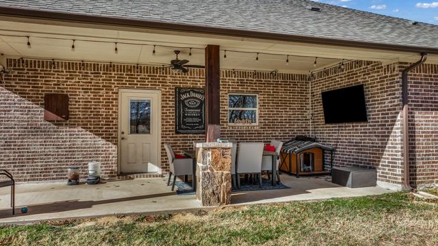 212 Amanda Drive, Weatherford, TX 76088