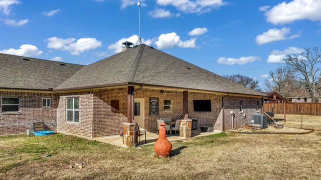 212 Amanda Drive, Weatherford, TX 76088