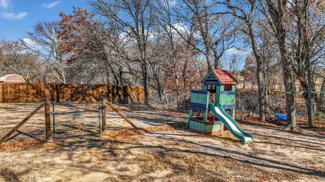 212 Amanda Drive, Weatherford, TX 76088