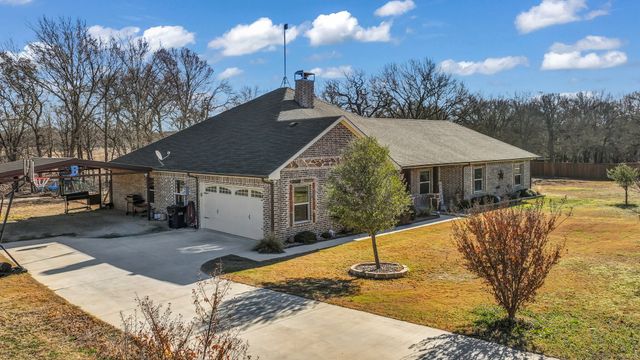 212 Amanda Drive, Weatherford, TX 76088