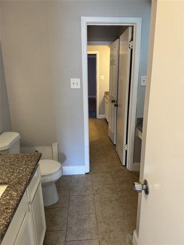 9537 Braeburn Glen Boulevard, Houston, TX 77074