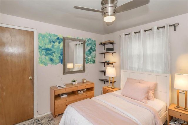 86 Oceanview Avenue, Valley Stream, NY 11581