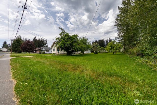 7911 276th Street NW, Stanwood, WA 98292