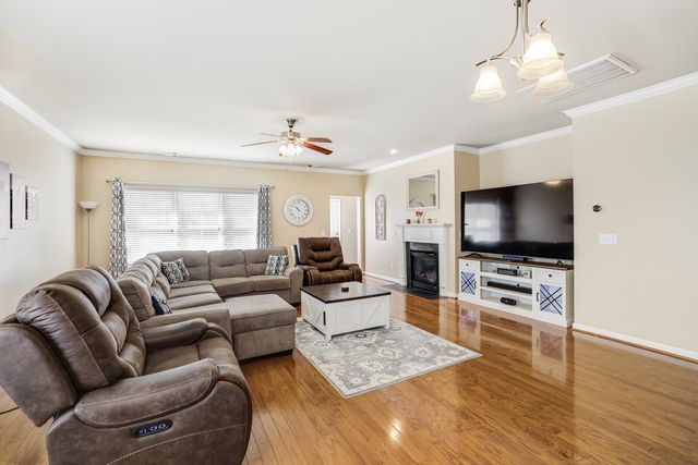 5239 New John Hagar Rd, Hermitage, TN 37076