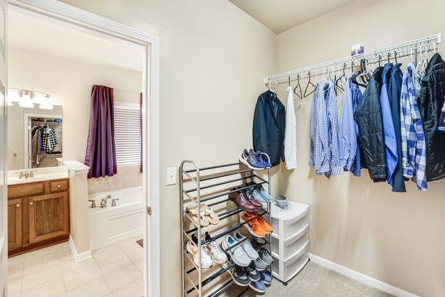 5239 New John Hagar Rd, Hermitage, TN 37076