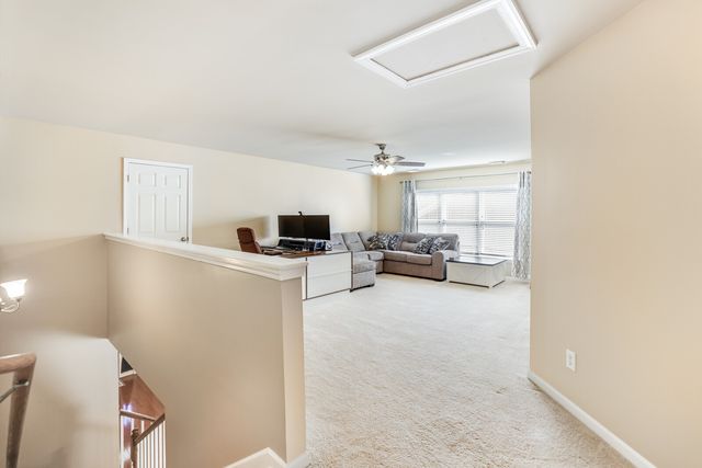 5239 New John Hagar Rd, Hermitage, TN 37076