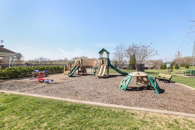 5239 New John Hagar Rd, Hermitage, TN 37076
