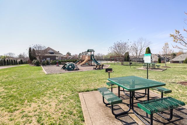 5239 New John Hagar Rd, Hermitage, TN 37076