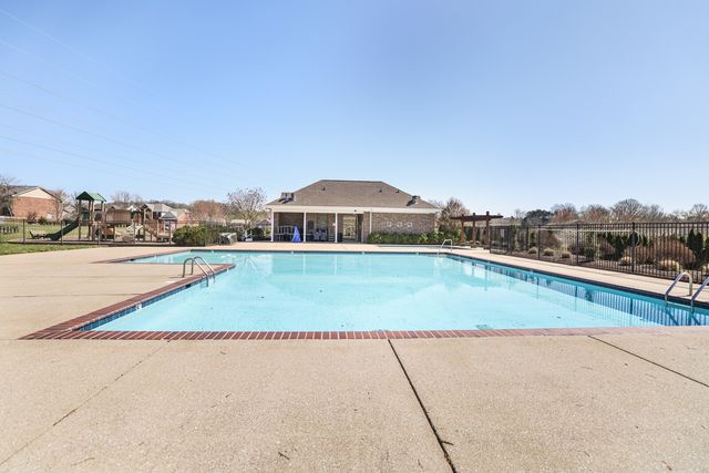 5239 New John Hagar Rd, Hermitage, TN 37076