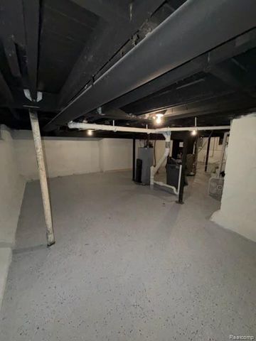 2409 N Vernon Avenue, Flint, MI 48506