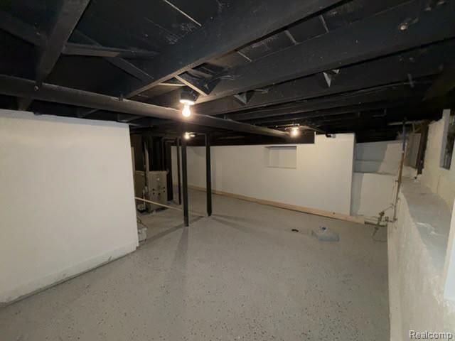 2409 N Vernon Avenue, Flint, MI 48506