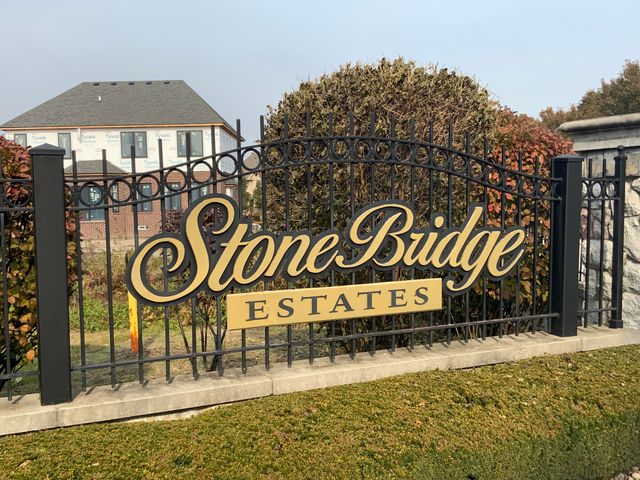 1023 Kensington Court, Schererville, IN 46375