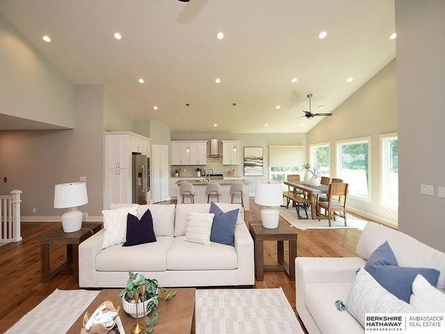 621 Riverside Drive, Waterloo, NE 68069