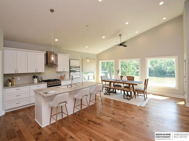 621 Riverside Drive, Waterloo, NE 68069