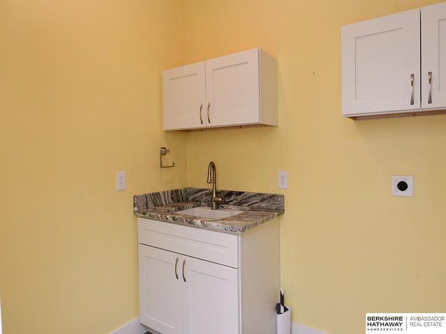 621 Riverside Drive, Waterloo, NE 68069