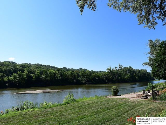 621 Riverside Drive, Waterloo, NE 68069