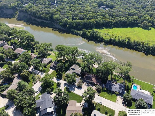621 Riverside Drive, Waterloo, NE 68069
