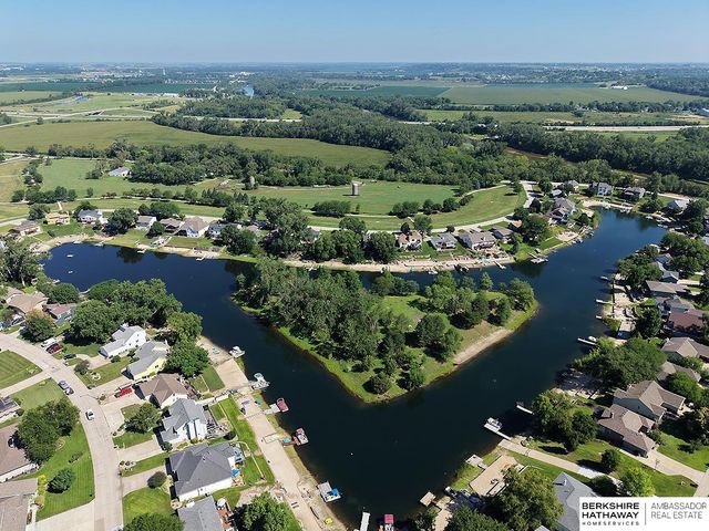 621 Riverside Drive, Waterloo, NE 68069