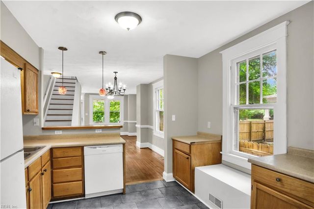 252 Constitution AVE, Portsmouth, VA 23704