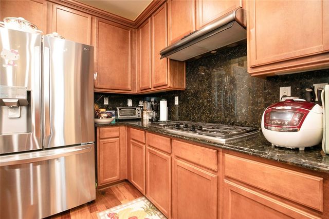 16652 Nicklaus Drive 94, Rancho Cascades, CA 91342