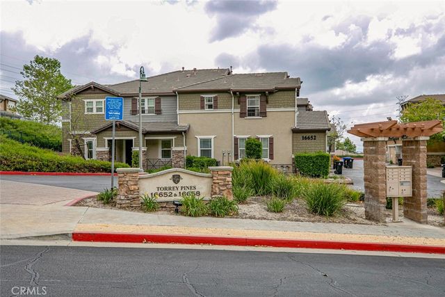 16652 Nicklaus Drive 94, Rancho Cascades, CA 91342