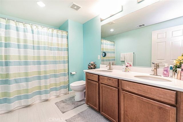 16652 Nicklaus Drive 94, Rancho Cascades, CA 91342