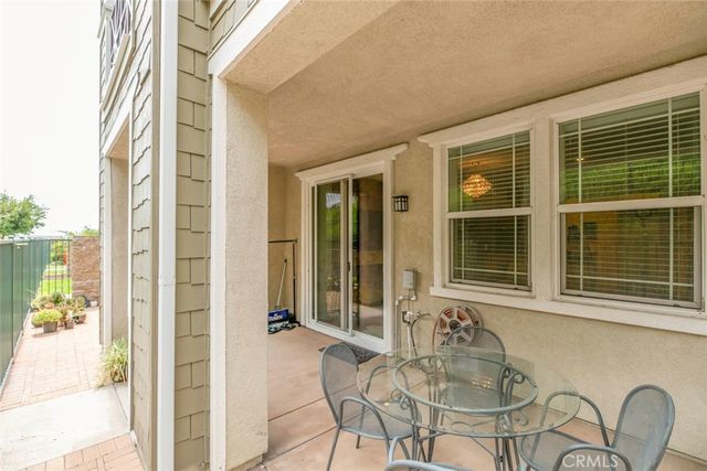 16652 Nicklaus Drive 94, Rancho Cascades, CA 91342