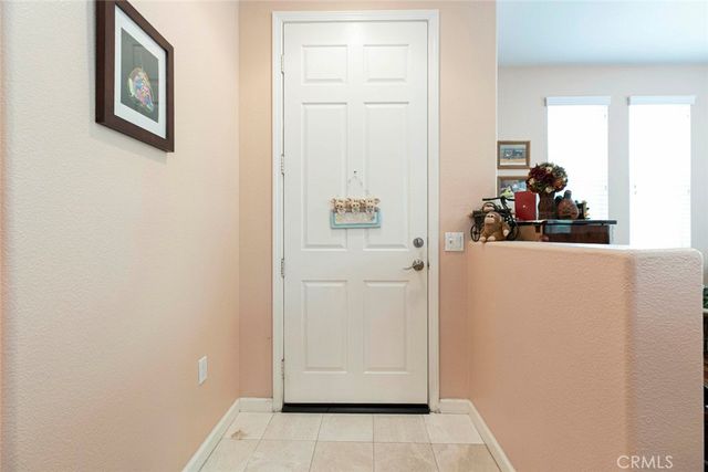 16652 Nicklaus Drive 94, Rancho Cascades, CA 91342