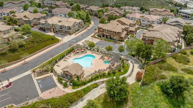 16652 Nicklaus Drive 94, Rancho Cascades, CA 91342