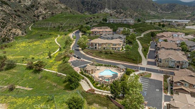 16652 Nicklaus Drive 94, Rancho Cascades, CA 91342